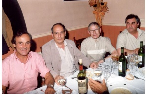 39 - En el restaurante Oasis - 2002